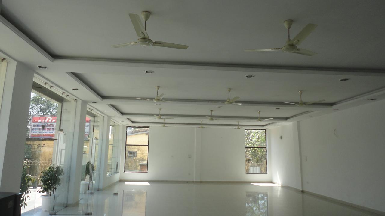Hotel Satyartha Kathgodam Exterior photo